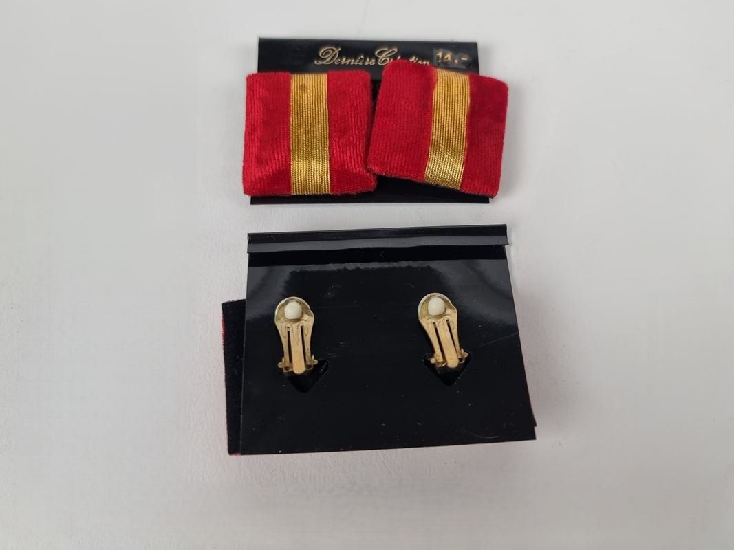 Boucles d'oreille: Ohrclips – D'occasion à Urtenen-Schönbühl par Restwert_Schoenbuehl 4