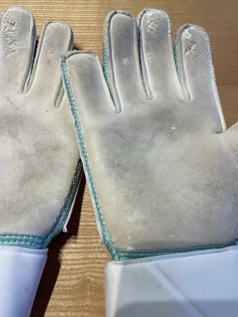 Handschuhe & Handstulpen: Goslar-Handschuhe Nike Grösse 8 – Gebraucht aus Wattwil von Weinachtsmann 1