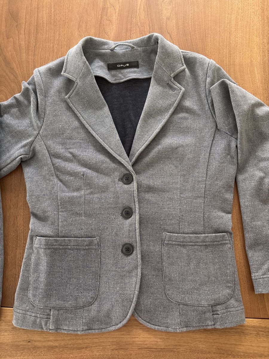 Opus Jacken: OPUS Kurzblazer /Kurzjacke Grösse 36 – Gebraucht aus Schwyz von Trofana