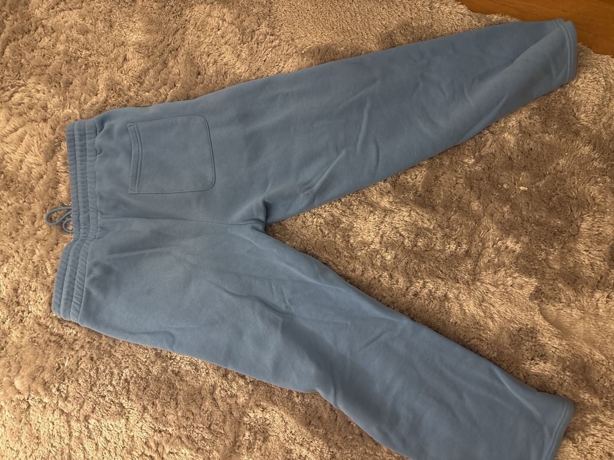 Pantaloni: Jogginghose hellblau Grösse L – Usato da Stettlen venduto da alk_5hrn 1