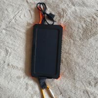 XTROM Solar Powerbank - wie NEU!