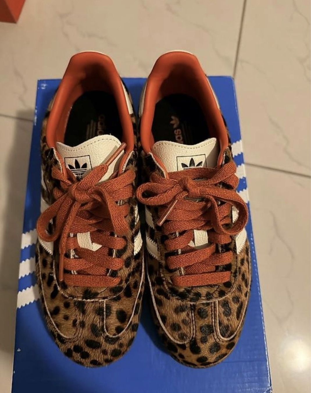 Adidas Chaussures femmes: adidas leopard sneakers – Neuf (Voir description) à Zürich par ama_kzn7