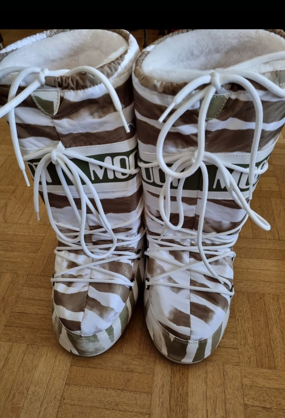 Scarpe da donna: Ganz Neu MOON BOOT – Nuovo (secondo la descrizione) da Zürich venduto da Sabrina27c