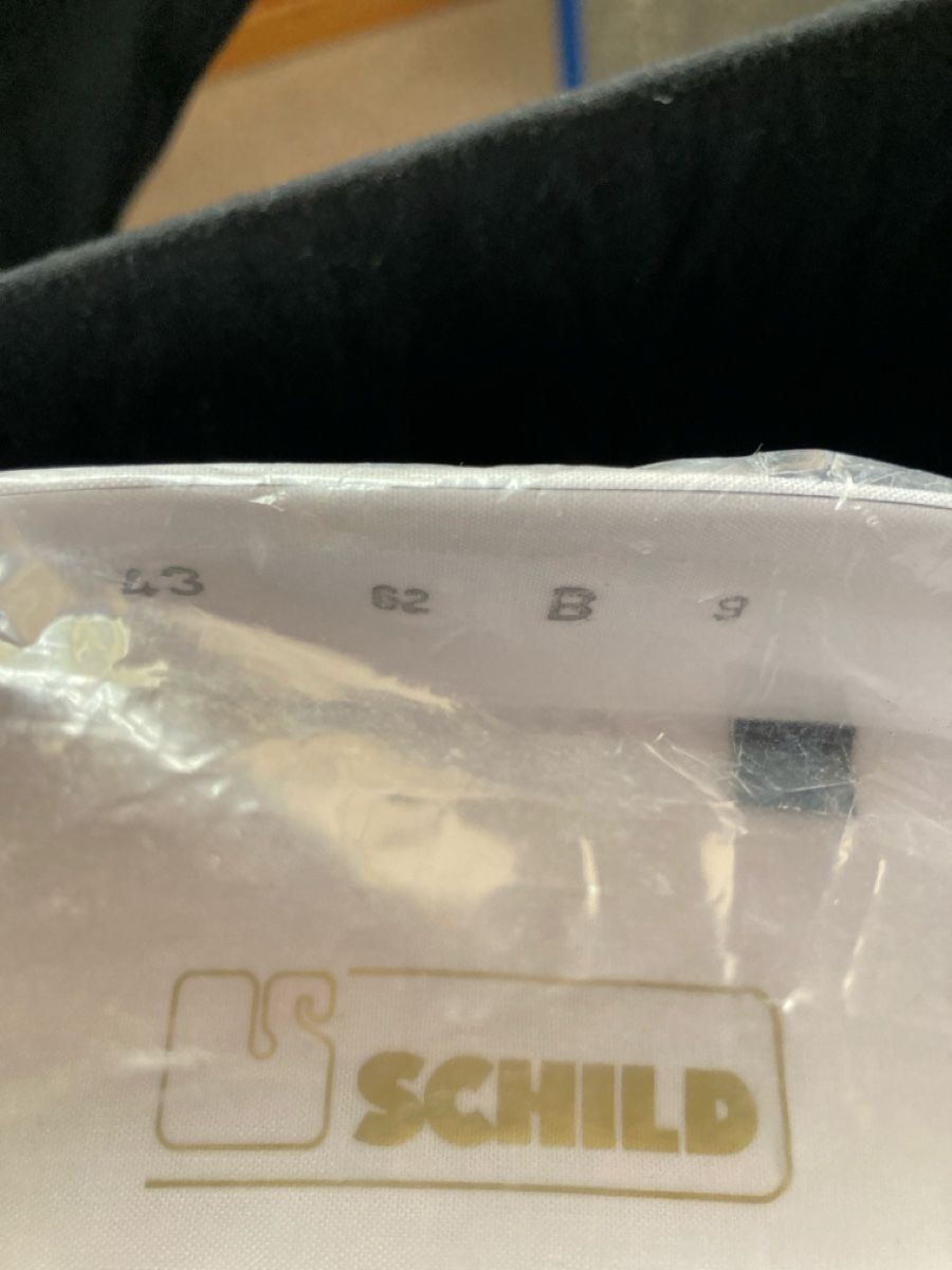 Hemden: Hemd – Neu und originalverpackt aus Schwanden GL von bait04 1