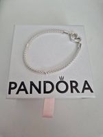 Pandora Armband mit Herzverschluss