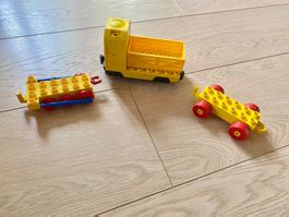 Lego Duplo Zug Eisenbahn Lok und Wagen läuft ohne Batterie