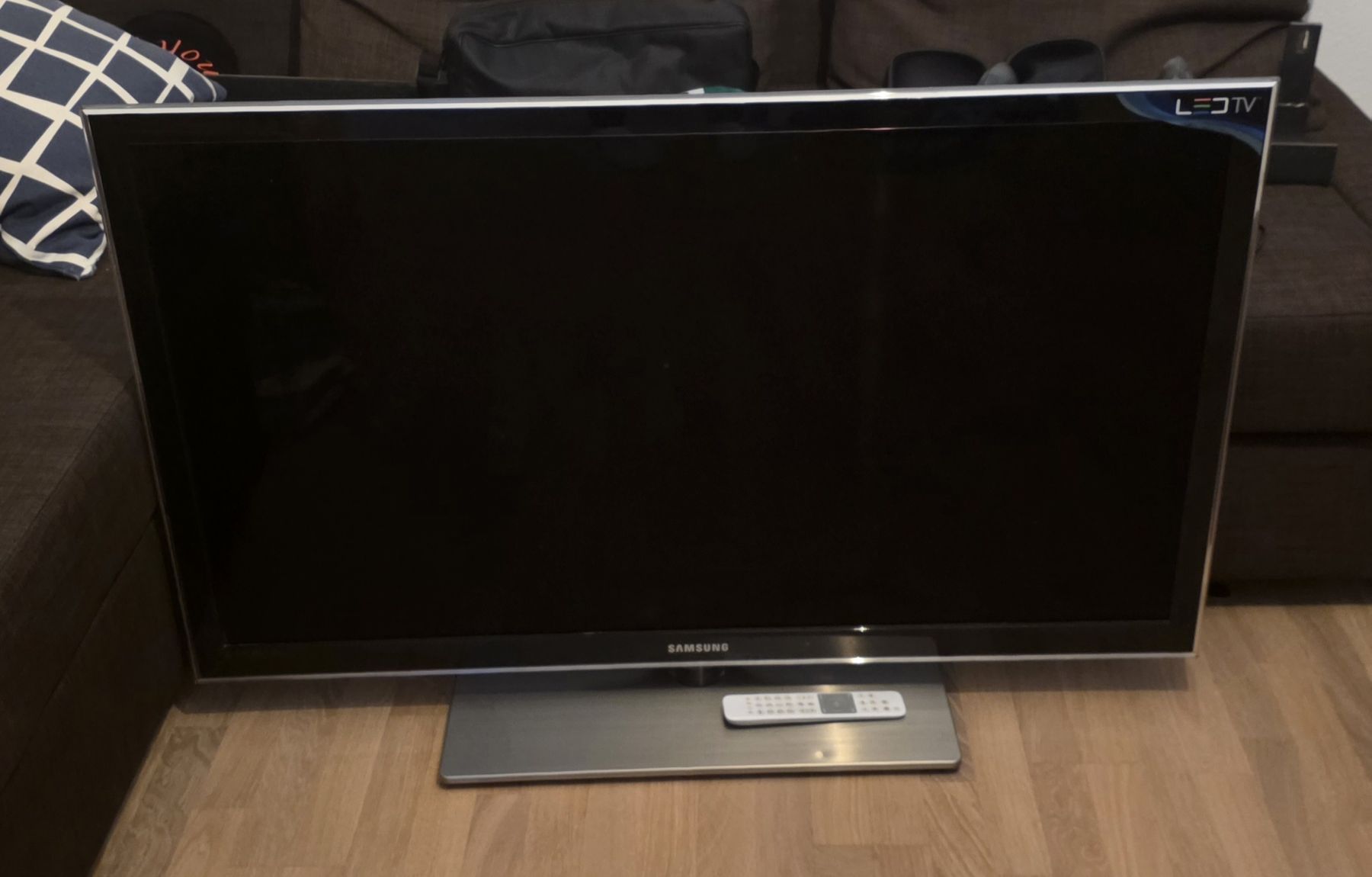 Samsung Televisori: Samsung LED TV – Usato da Uttigen venduto da Schnatii
