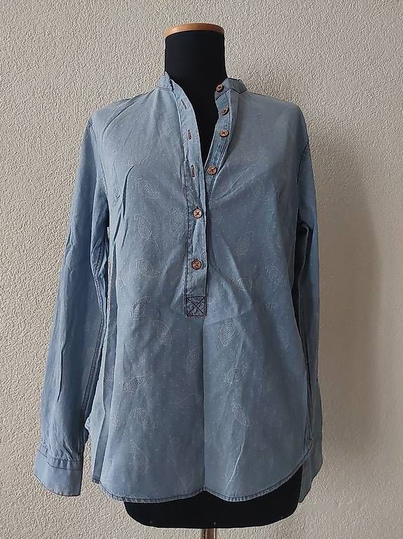 Camicette: Jeanshemd Einstoffen Grösse S mit Stehkragen – Usato da Zofingen venduto da Lottischilet