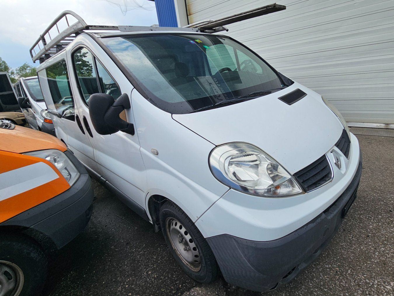 Renault Veicoli commerciali: RENAULT Trafic T27 dCi 90 – Usato da Diessenhofen venduto da Osio 2