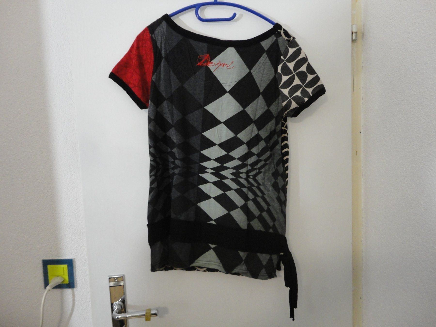 Desigual T-shirt: Desigual Shirt, XL – Usato da SAXON venduto da Mariposita1428 2