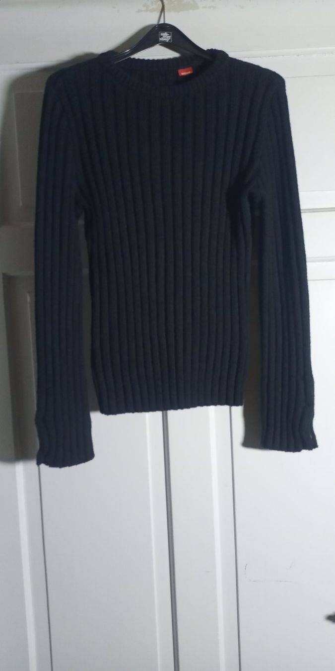 Covers & Schutzfolien: Miss Sixty dicker Designer Strick Pullover M zu Nile – Gebraucht aus St. Gallen von Hereplaysmusic
