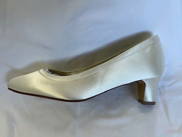 Rainbow Damenschuhe: Brautschuh Ramona von Rainbow Gr. 10 / 43 – Neu (gemäss Beschreibung) aus Rothenburg von stacostaco 1