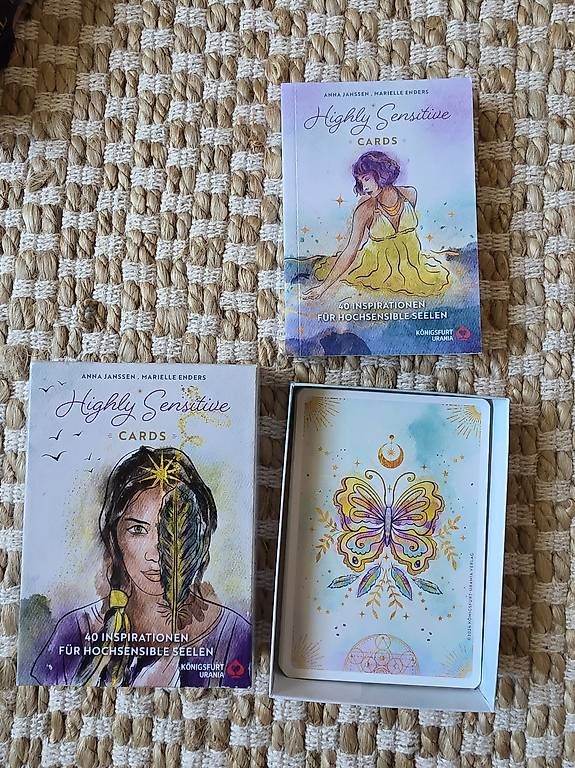 Sammelbilder & Trading cards: Highly Sensitive Cards – Gebraucht aus Steinhausen von lai_q2jp