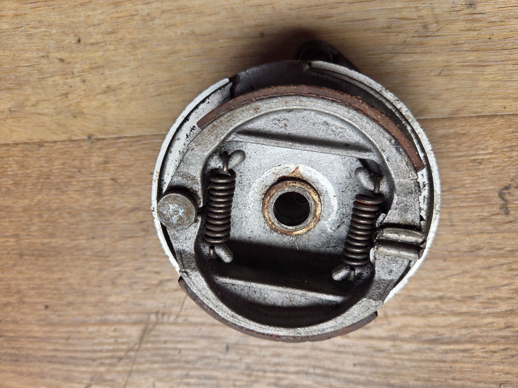 Puch Mofas: Vorderrad Bremsanker LELEU 80mm – Gebraucht aus frümsen von Sailem 1