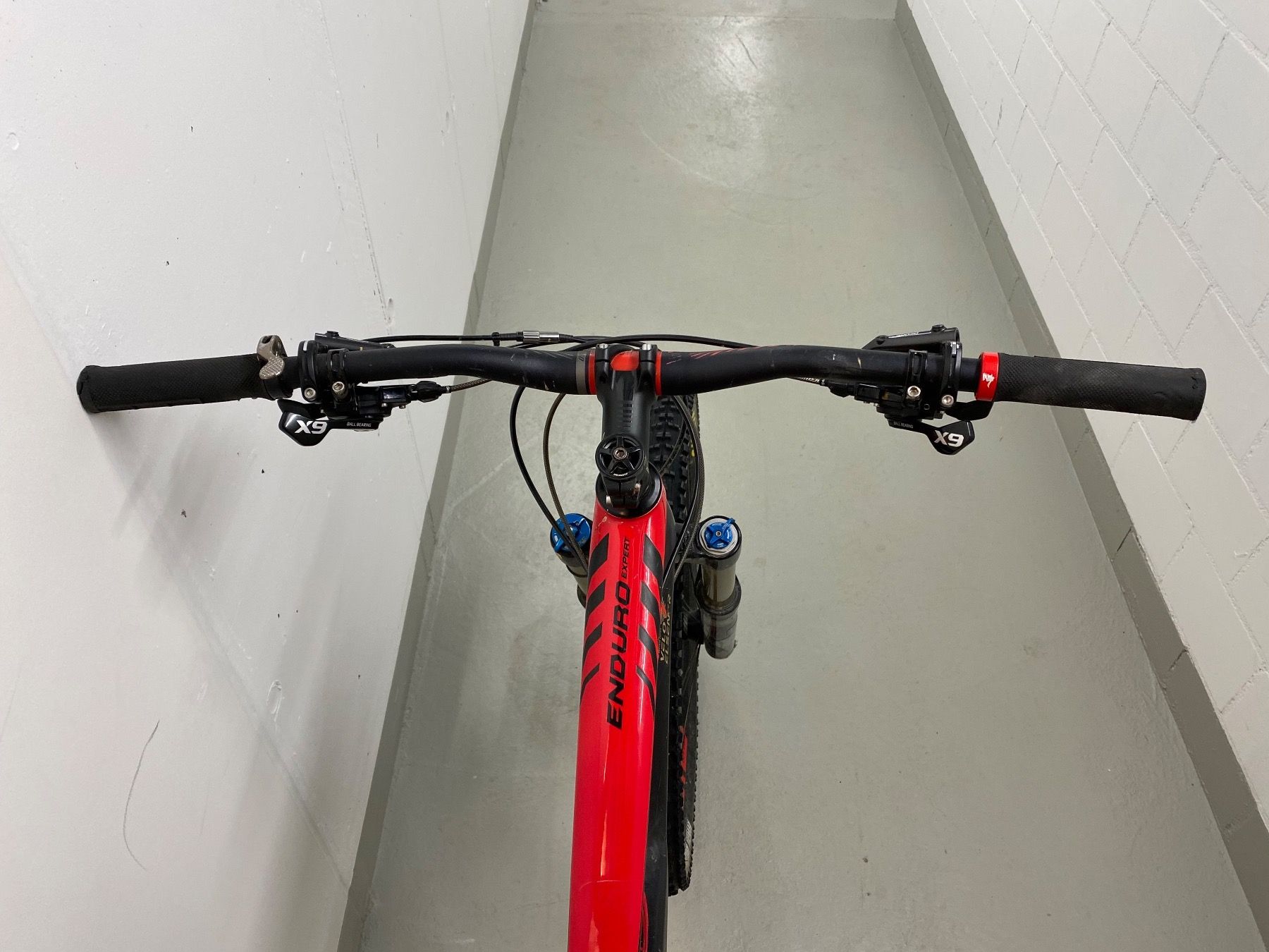 Specialized Velos: Specialized Enduro Expert (2013) – Gebraucht aus Zürich von  4