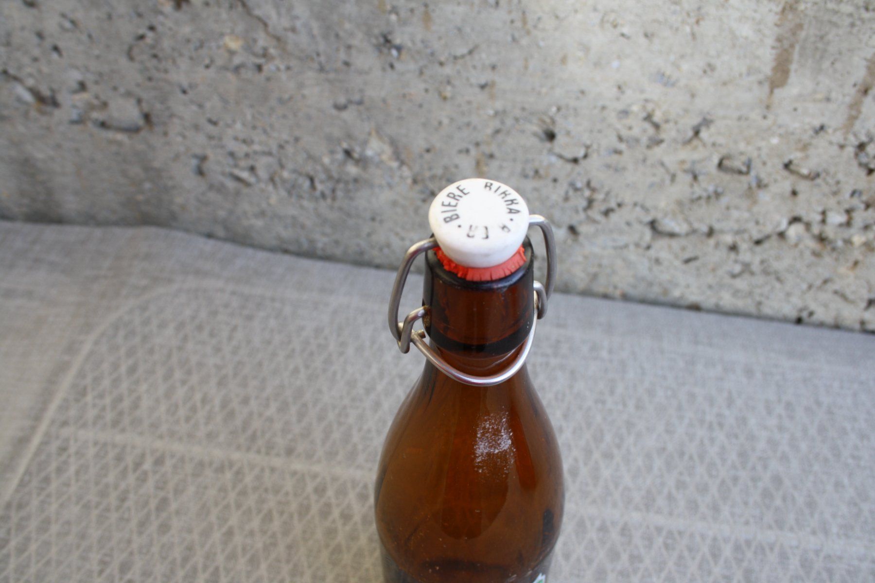 Bicchieri, Caraffe & Bottiglie: BIERFLASCHE WEINFELDER BIER L+B BÜGELFLASCHE – Usato da Wauwil venduto da Pneuedy 4