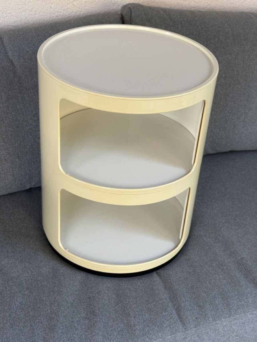 Comodini: Original Kartell Design Beistelltisch Container Möbel  – Usato da Deitingen venduto da Himhip 1