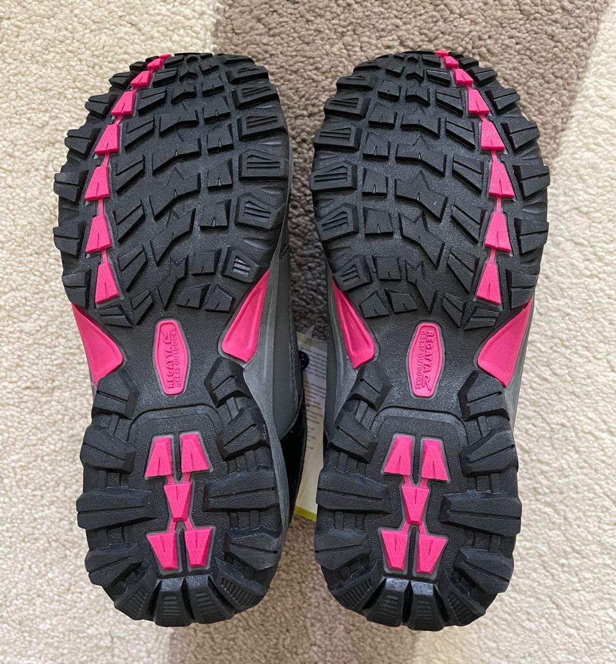 Scarpe per ragazzi: OUTDOOR SHOES WATERPROOF & BREATHABLE MEMBRANE – Nuovo e nell'imballaggio originale da Zürich venduto da Mina_09 2
