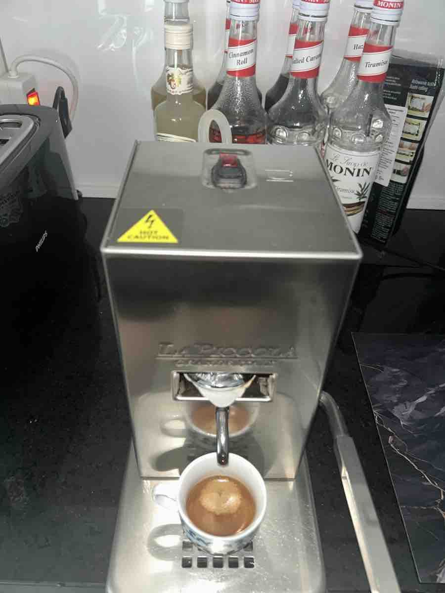 La Piccola Kaffeemaschinen & Espressomaschinen: Kaffeemaschine La Piccola Espressomaschine Silber – Gebraucht aus Oftringen von sam_tn7b 2