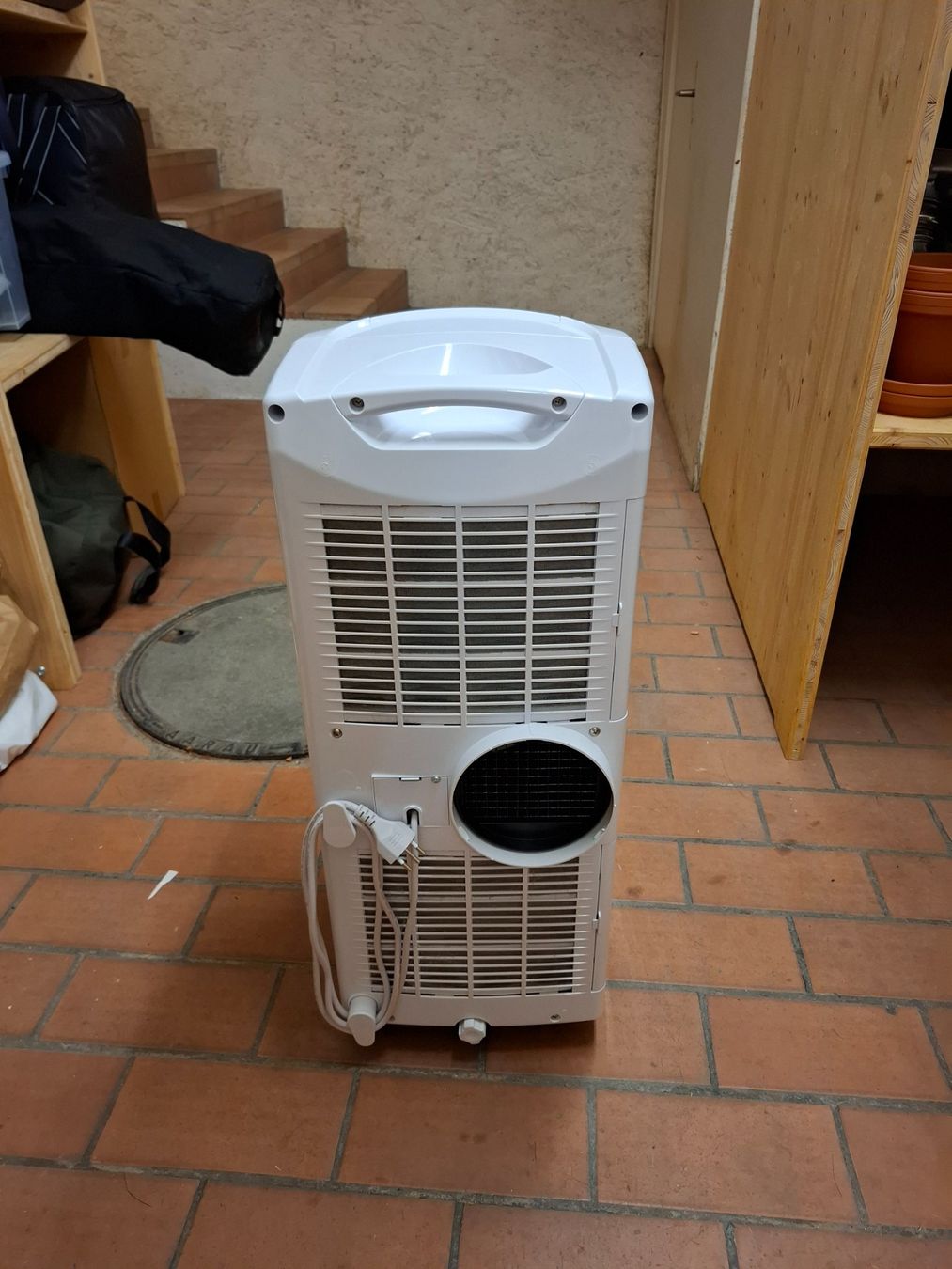 Climatiseurs: Klimagerät mit Rollen – D'occasion à Aarau par rro_8lpz 1