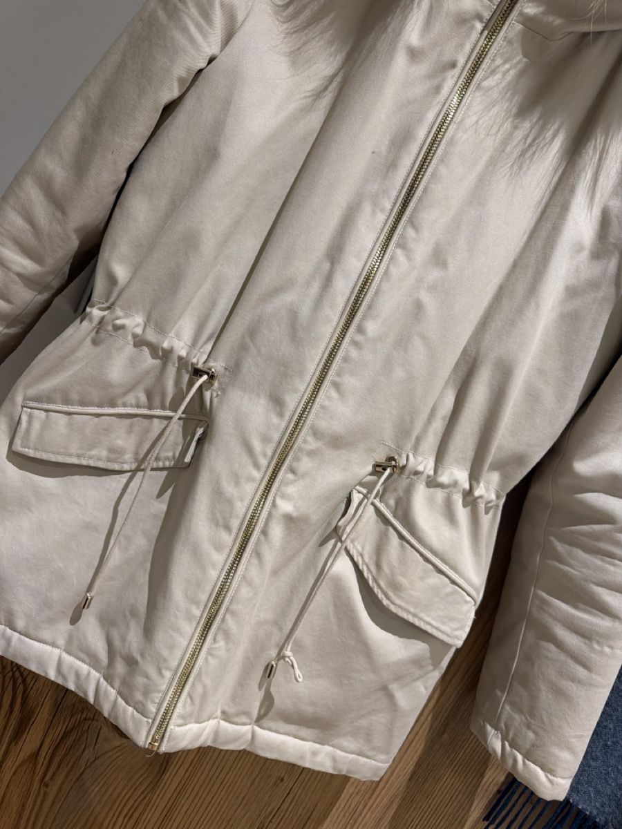 Cappotti: Veste KOCCA, taille S, avec fourrure  – Nuovo (secondo la descrizione) da Crans-Montana venduto da cut_b2qt 1