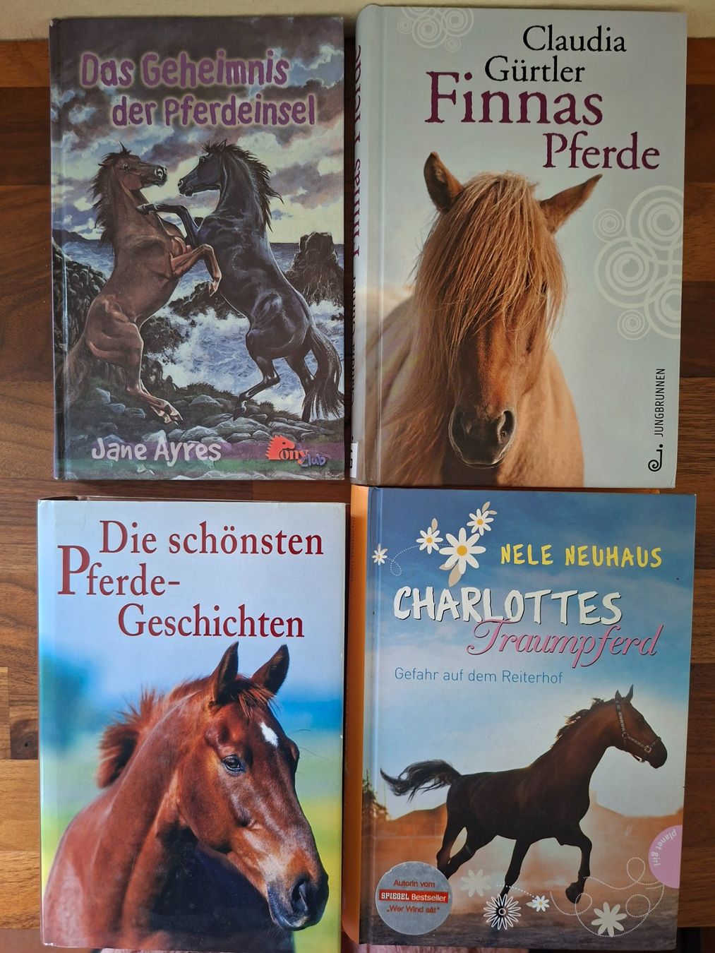 Libri: Jugendbücher; 4 Bücher mit Pferde Geschichten / Pferdebücher – Usato da Boniswil venduto da Totomat-Lady2