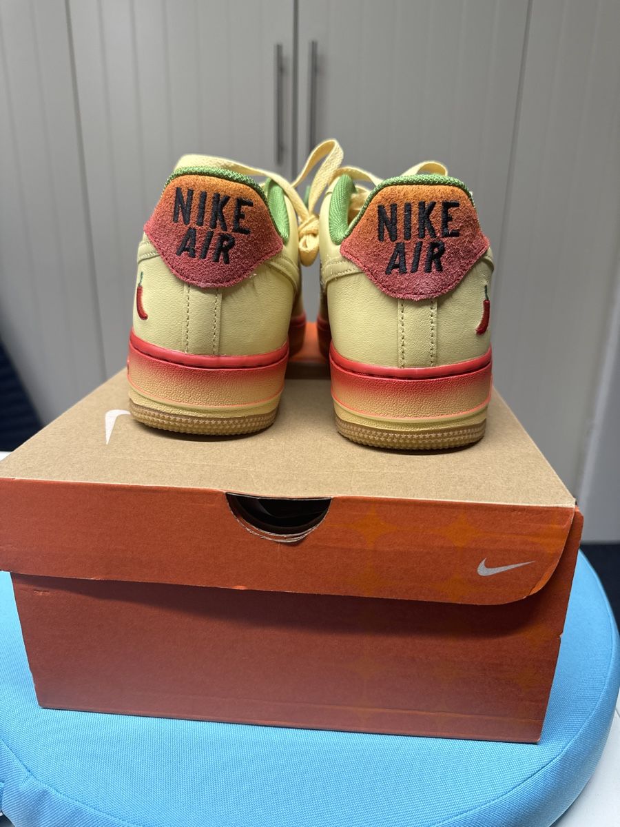 Nike Scarpe da uomo: Nike Air Force 1 Chili Pepper 07 US9 – Nuovo e nell'imballaggio originale da Wallisellen venduto da Bkiko 2