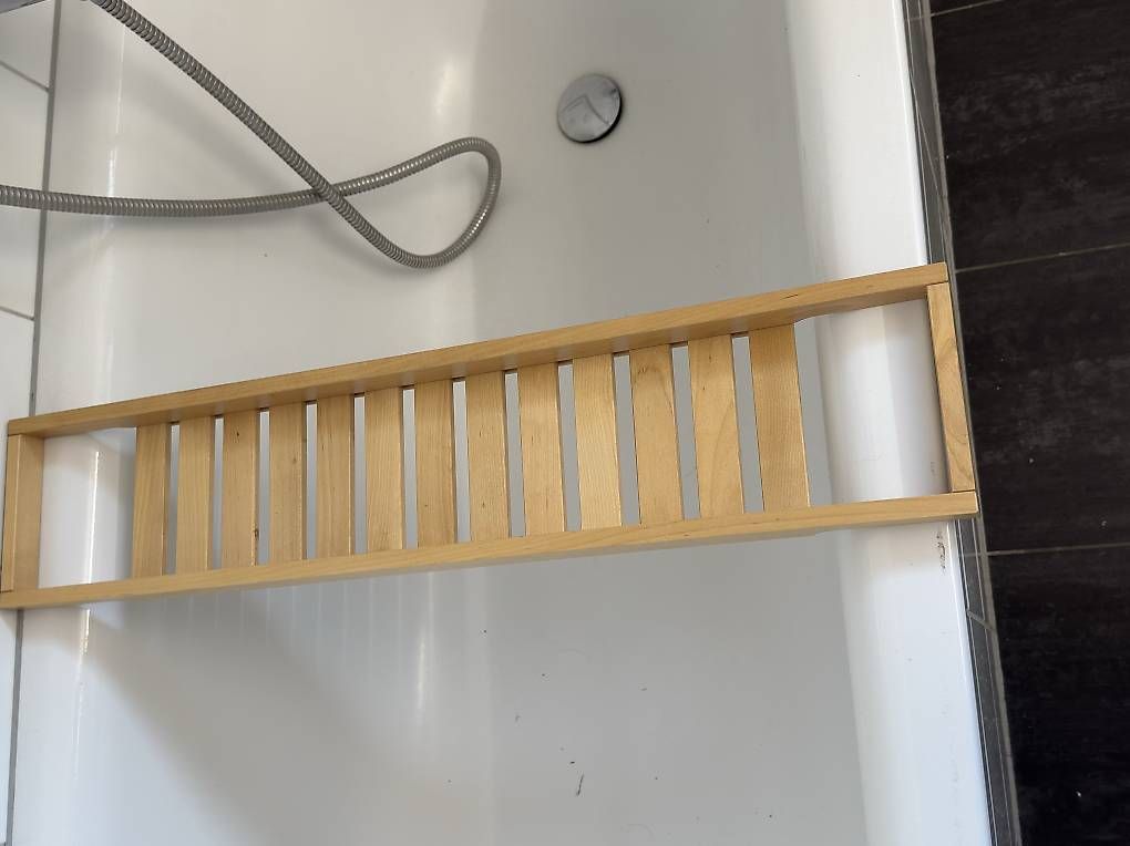 Piatti di portata: IKEA Badewannen Auflage – Usato da Niederbüren venduto da Oetschli 1