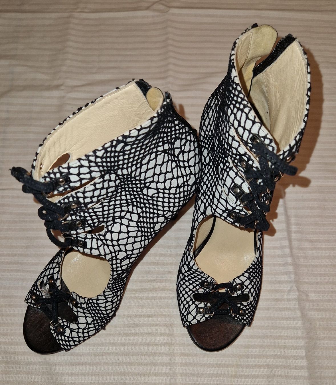 Jimmy Choo Scarpe da donna: Jimmy Choo Schuhe Grösse 38 – Usato da Zollikon venduto da Tom2001