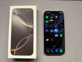 iPhone 16 Pro Max 1TB Nature Titanium inkl. diverse Hüllen