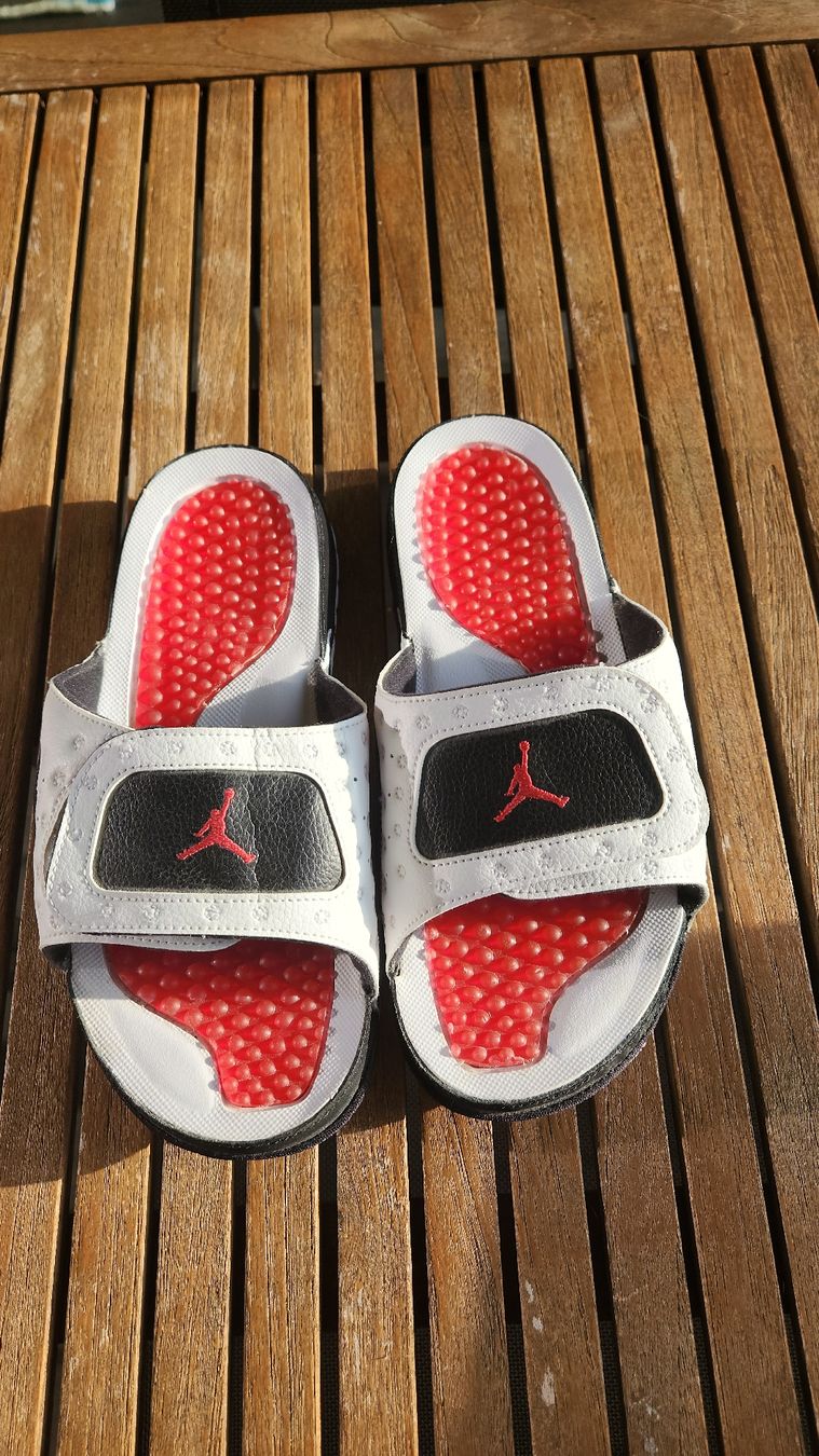 Jordan Scarpe da uomo: Jordan Retro 13 Hydro Neu Gr. 41 – Nuovo (secondo la descrizione) da Unterentfelden venduto da Master-Watch