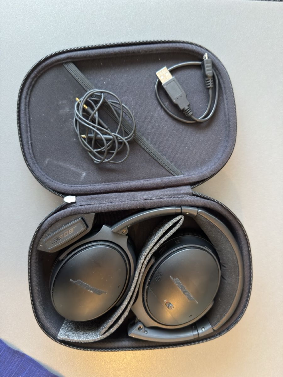 Bose Cuffie: Cuffie Bose QuietComfort nere – Usato da Zürich venduto da fed_5zp9 1