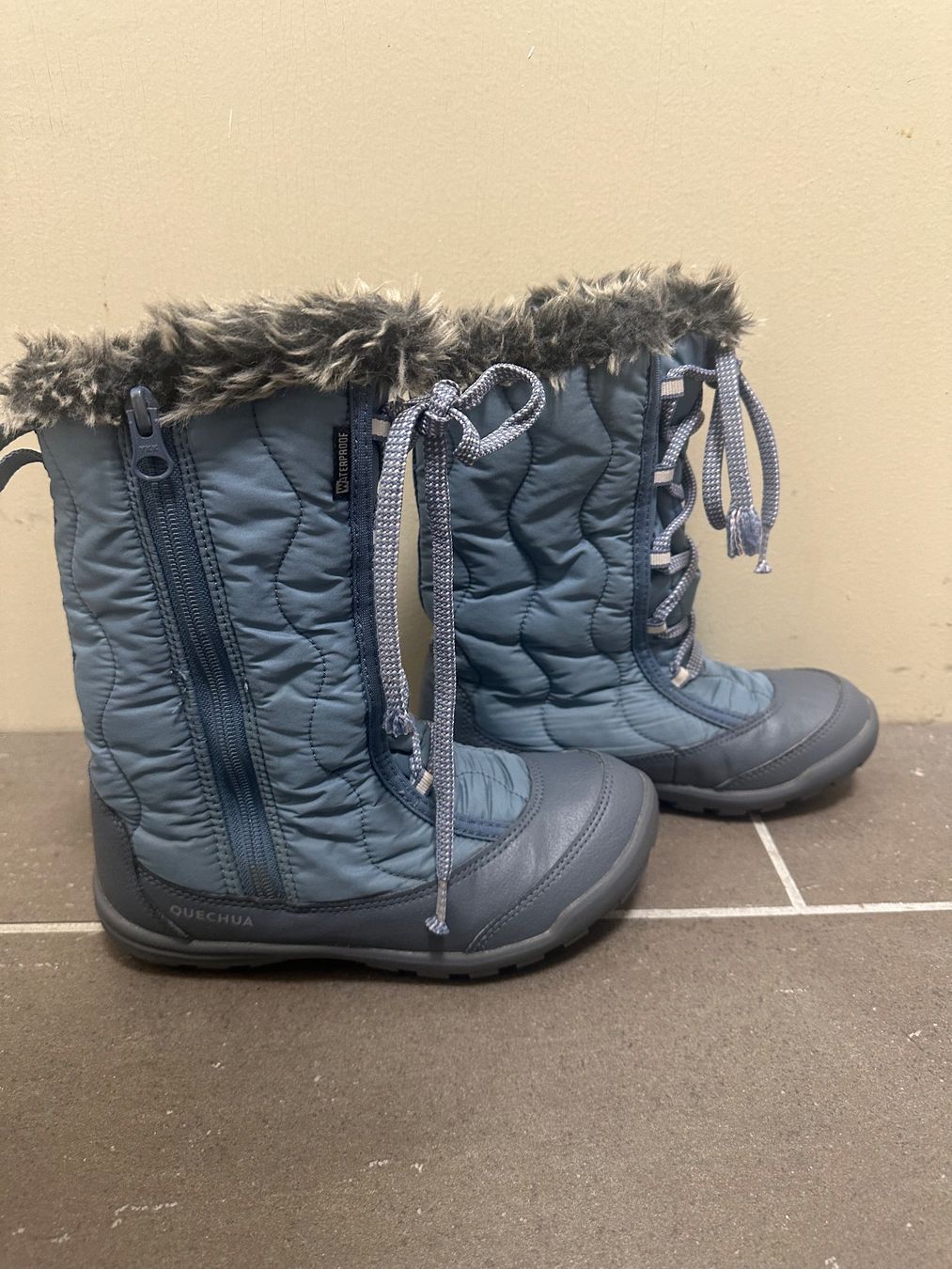 Scarpe per ragazze: Winterschuhe Schneeschuhe Grösse 34 – Usato da Busswil venduto da billib 2