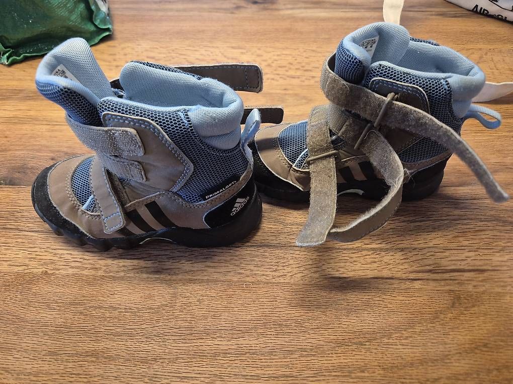 Adidas Schuhe für Jungen: Original Adidas Kinder Winterschuhe – Gebraucht aus Koppigen von abu_5syv 3