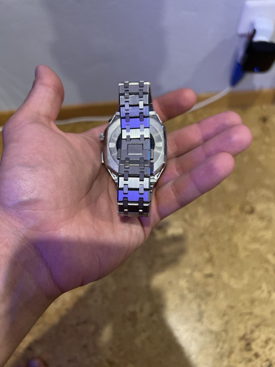 Apple Smartwatch: Apple Watch mit Edelstahlgehäuse – Usato da Altendorf venduto da TISPA.SHOP 2