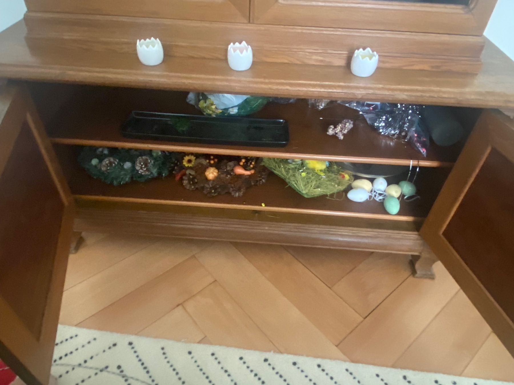 Vitrinen: Vitrine Holz – Gebraucht aus Horgen von Nathigruen 2