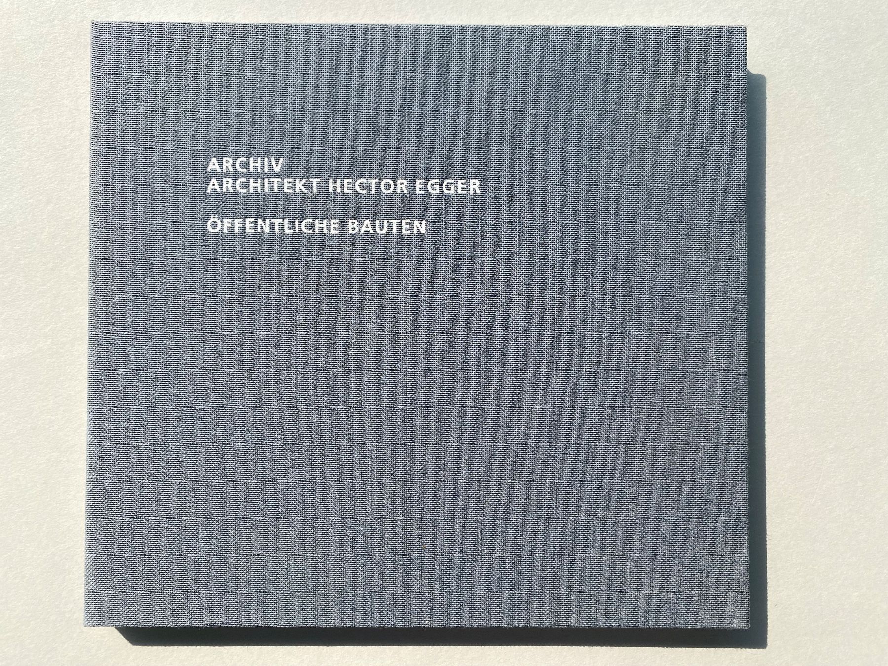 Bücher: Architekturbuch Hector Egger, öffentliche Bauten – Gebraucht aus Zürich von lesgarcons 1
