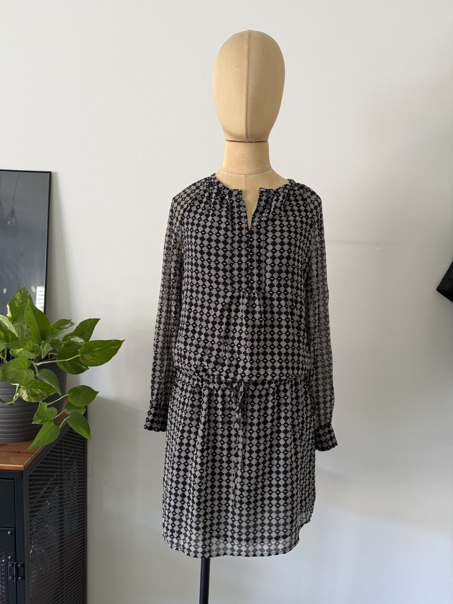 Maddison Kleider: Maddison Kleid Gr.36 Schwarz Weiss Boho Langarm – Gebraucht aus Lugano von rebecca.wardrobe