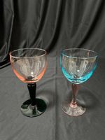 Vintage Gläser mit farbigem Stiel – Eleganz für Ihr Zuhause