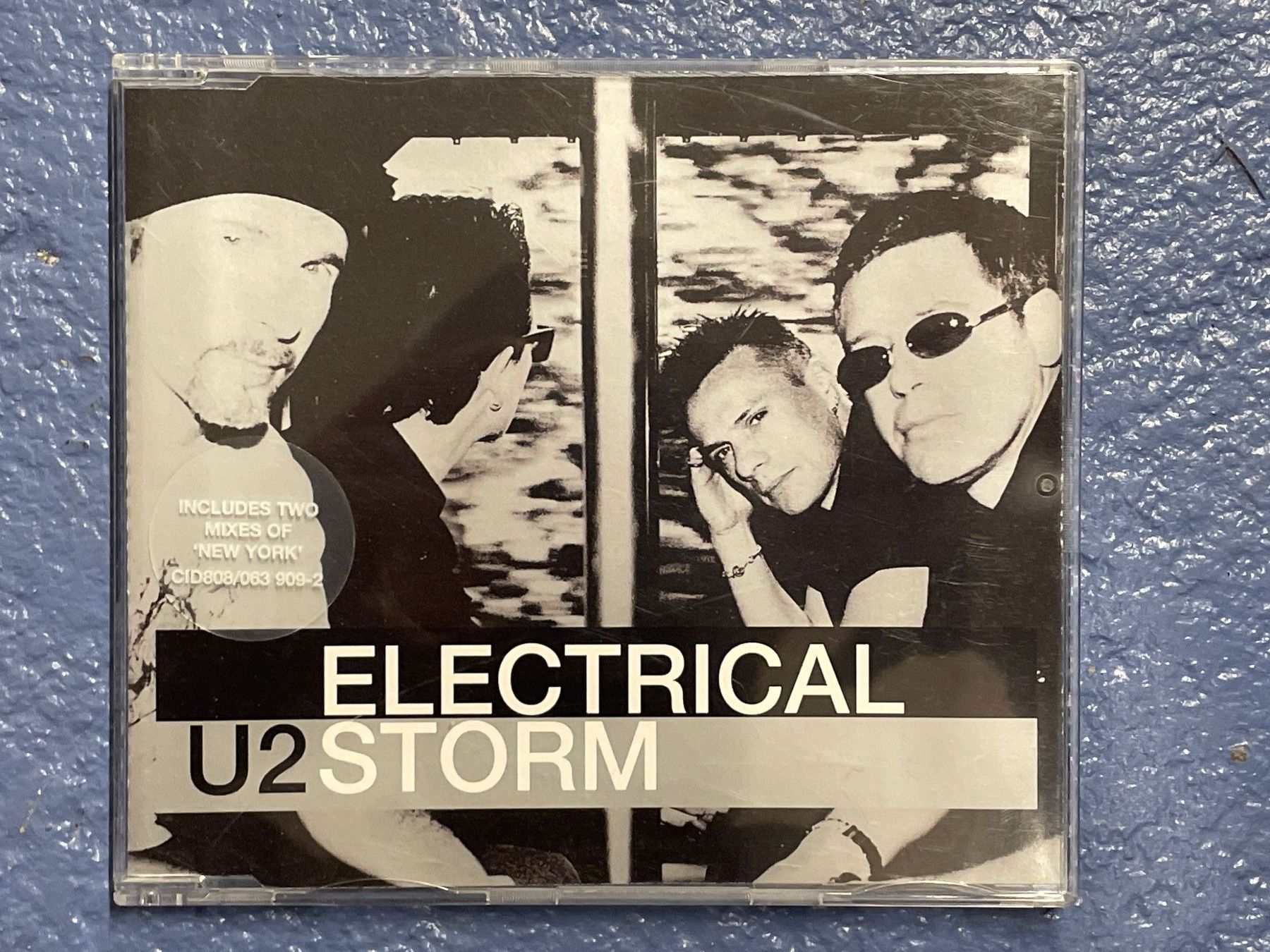 CDs: [CD] U2 - Electrical Storm (2002) – Gebraucht aus Frasnacht von DiskSelection