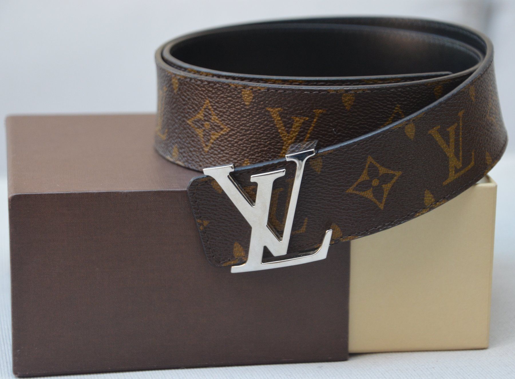Louis Vuitton Cinture: Louis Vuitton Monogram Gürtel / ceinture – Usato da Collonges venduto da Auganien
