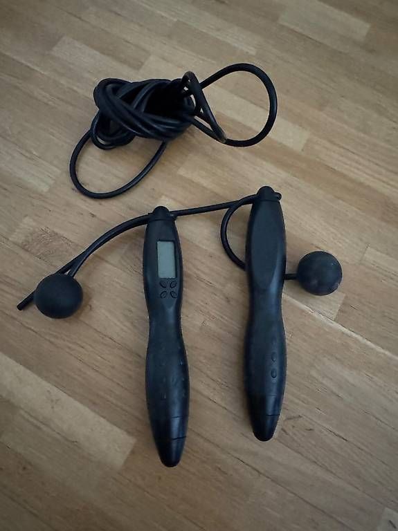 Springseile: Springseil – Gebraucht aus Thun von ang_f9rw