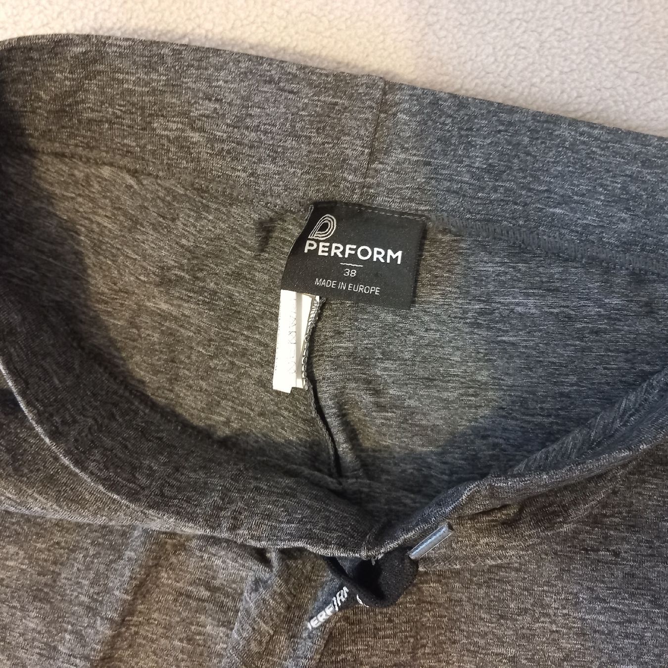 Pantaloni: Yogahose/Trainingshose Gr. 38 – Nuovo (secondo la descrizione) da Wettingen venduto da Socrates11 5