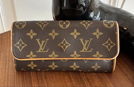 Original Louis Vuitton ShoulderBag Pouchette Twin - Superb!