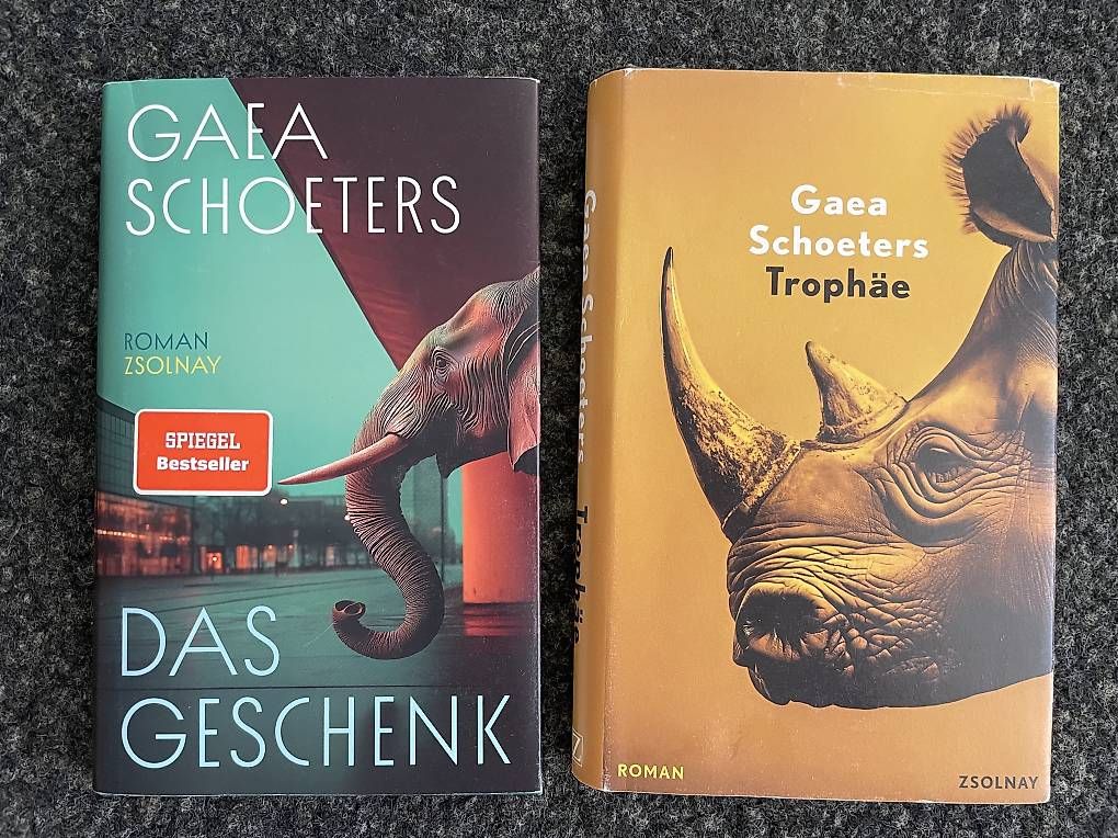 Libri: Gaea Schoeters - Trophäe & Das Geschenk – Usato da Kriechenwil venduto da nin_bv9h