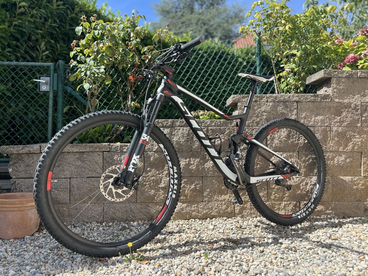 Scott Velos: VTT Scott Spark 920 carbone, taille L - Super état ! – Gebraucht aus Morges von Alexys23 2