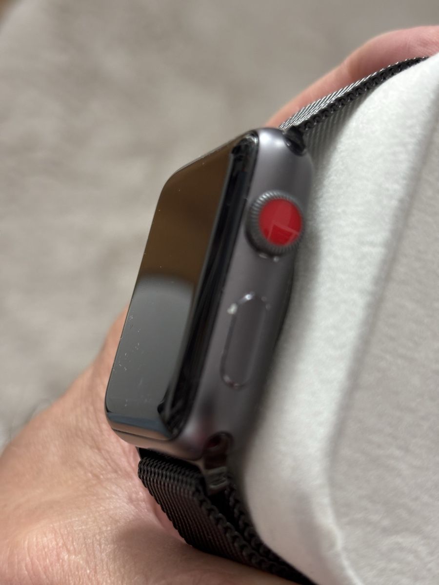 Apple Smartwatch: Apple watch 4 – Gebraucht aus Nottwil von Mountainbiker63 1