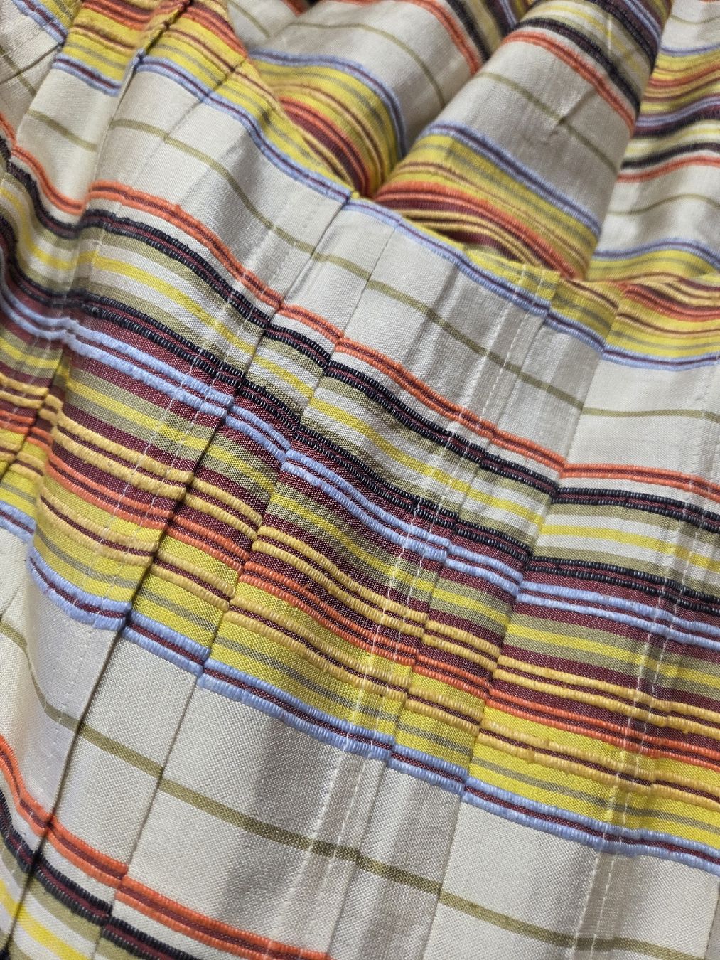 Akris Vestiti: Akris Seiden Kleid – Usato da Zürich venduto da finesse.shop 5