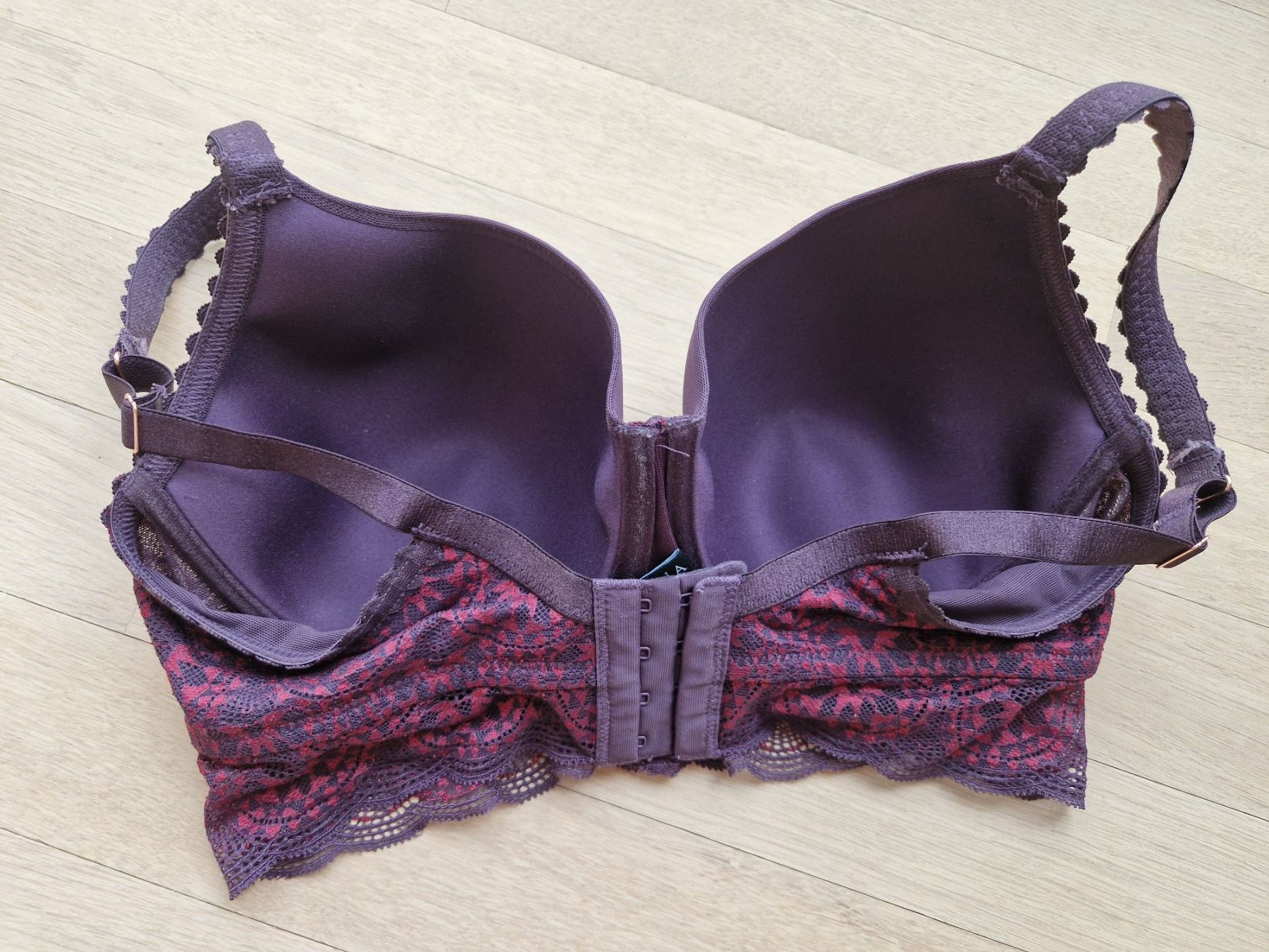 Beldona Altra biancheria intima: BH Beldona - Grösse 80D Violett – Usato da Wallisellen venduto da soat 1