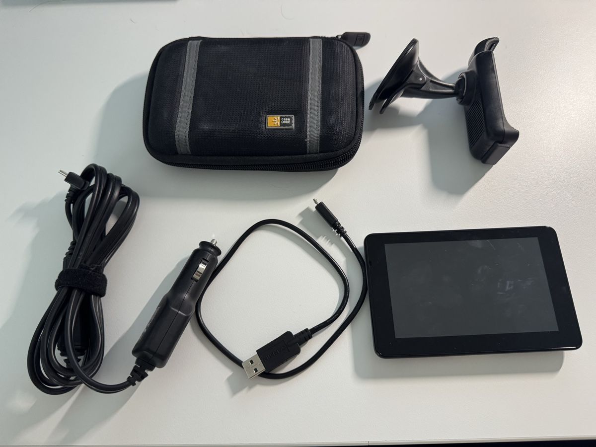 Garmin Navigationsgeräte: Garmin nüvi 3590LM Navigationssystem – Gebraucht aus Strengelbach von MXNX55